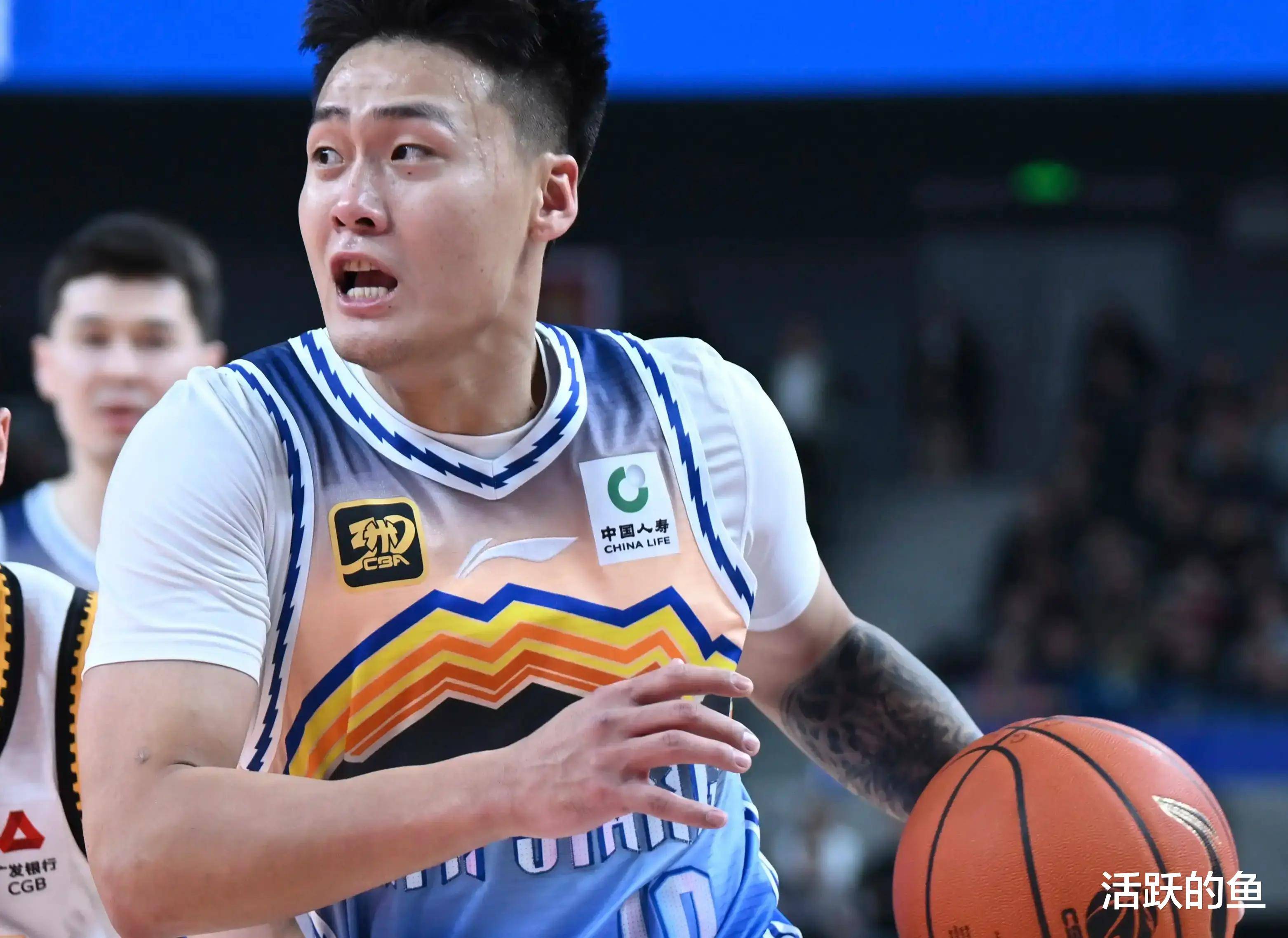 爱游戏官方入口包含今夜突围战来临,广州队围绕CBA季后赛遗憾出局,气氛紧张,轮换策略成焦点的词条